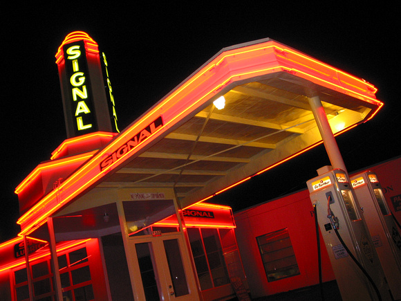 Signal Station Gas station neon