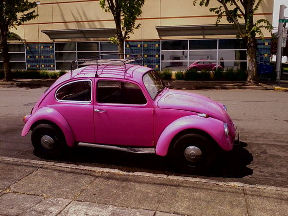 Pink VW bug_20140504_123853