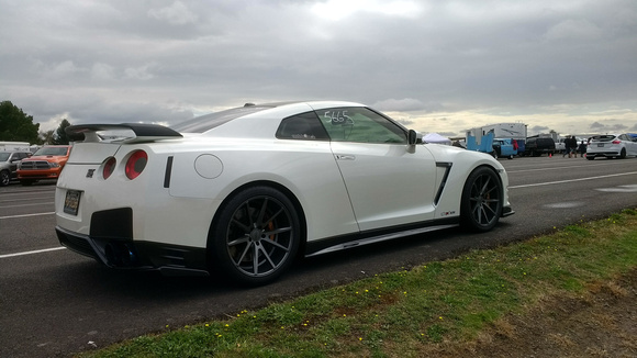 Nissan GT white 20170930_125500052_HDR