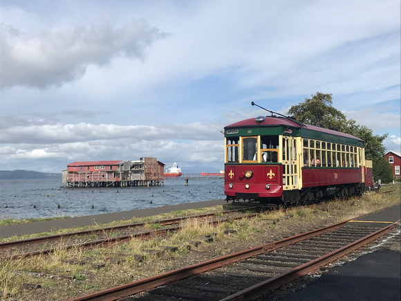 2019-09-19 15.06.31 trolley at water